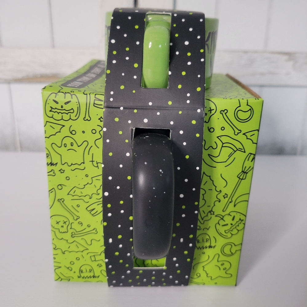 NWT Halloween Mug Set Momster Kidster Green Black Ceramic - Picture 2 of 5